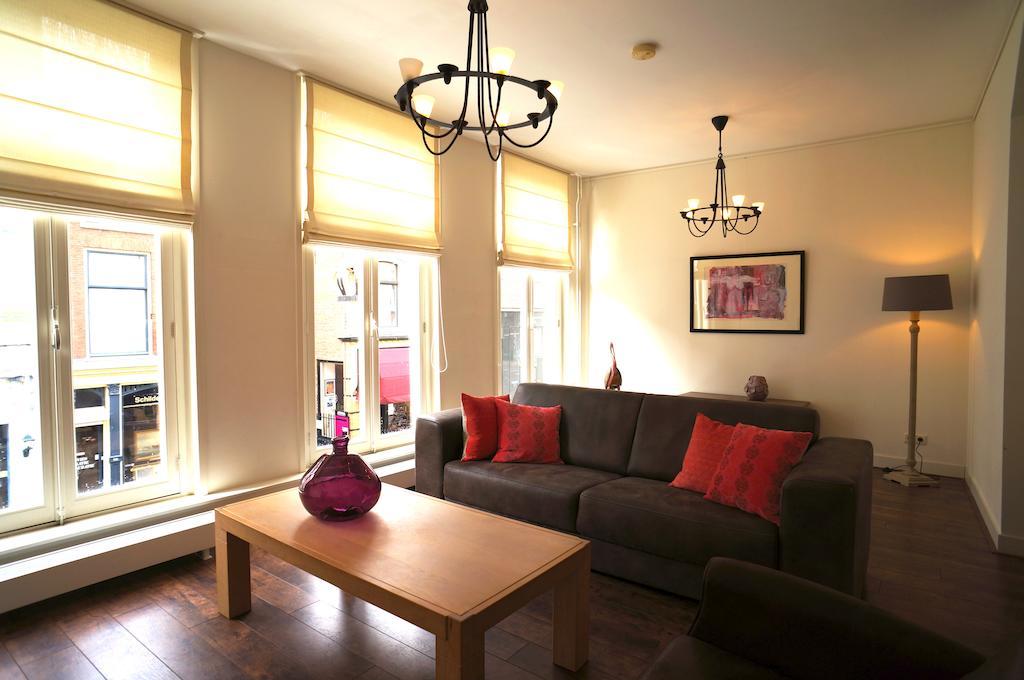 Stayci Serviced Apartments Noordeinde Χάγη Δωμάτιο φωτογραφία