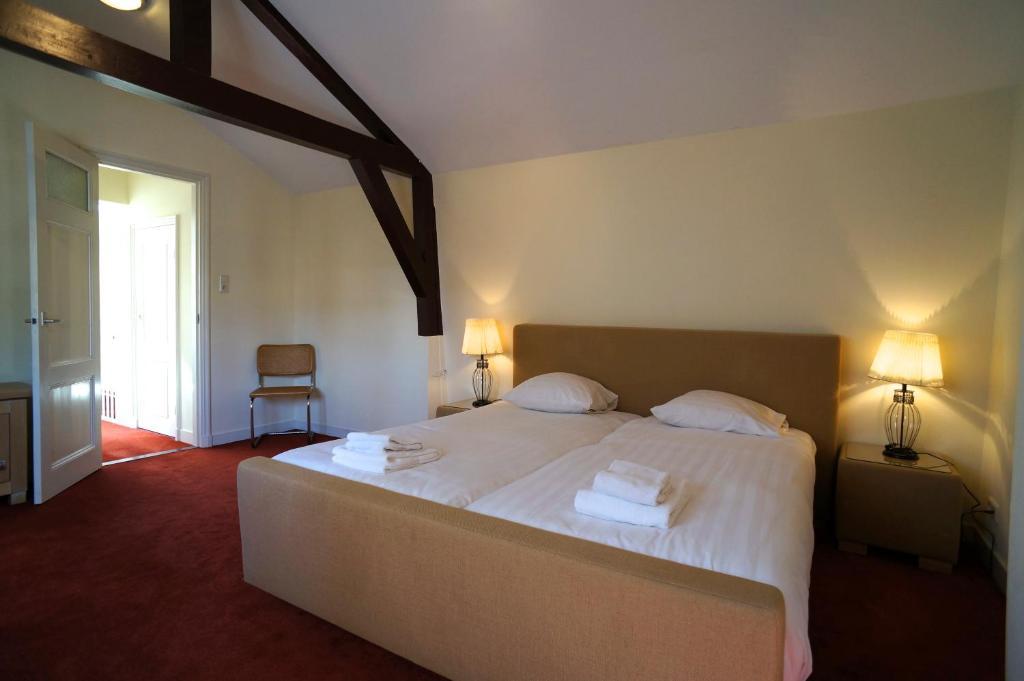 Stayci Serviced Apartments Noordeinde Χάγη Δωμάτιο φωτογραφία